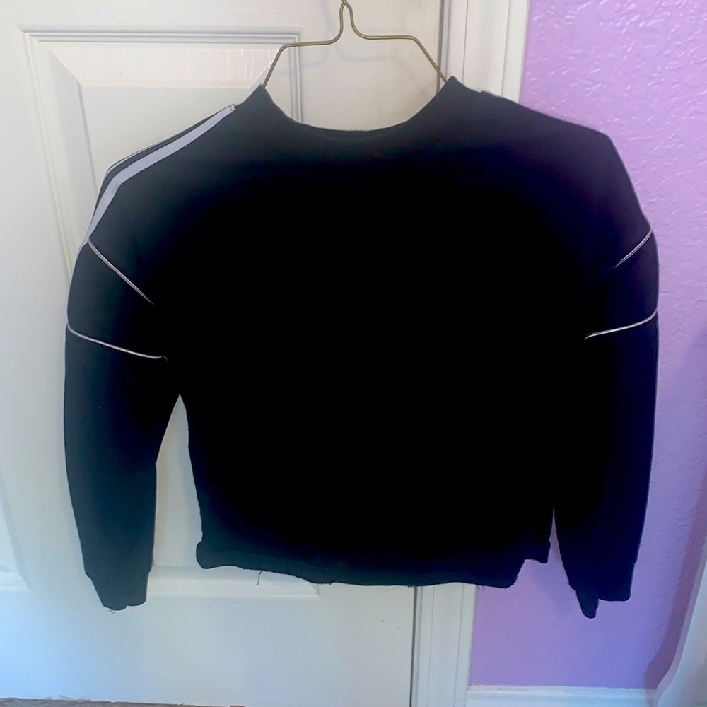 black and white cropped sweater